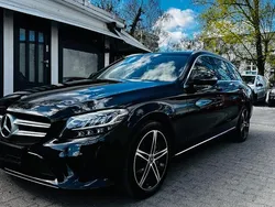Schwarz Gebraucht 2021 Mercedes C300e Avantgarde Kombi | 22.900 € (Guter Preis)