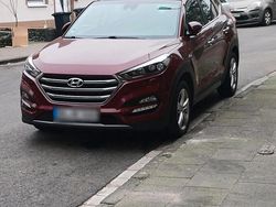 Rot Gebraucht 2015 Hyundai Tucson Premium SUV | 13.000 € (Guter Preis)