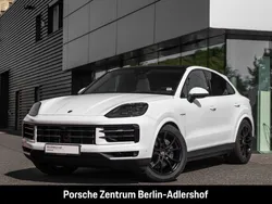 Carraraweißmetallic Gebraucht 2023 Porsche Cayenne SUV | 117.700 € (Fairer Preis)