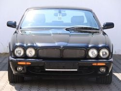 Blau Gebraucht 2000 Jaguar XJR Limousine | 34.999 €