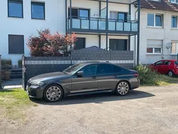 Grau Gebraucht 2022 BMW 540 Shadowline Limousine | 47.000 € (Guter Preis)