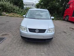 Grau Gebraucht 2004 VW Touran Trendline Van / Kleinbus | 1.490 € (Guter Preis)