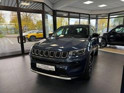 Blau Neu 2025 Jeep Compass Altitude SUV | 39.895 €