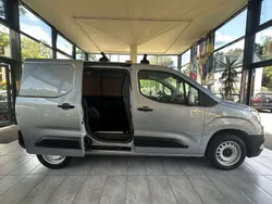 Grau Gebraucht 2020 Opel Combo Van / Kleinbus | 14.390 € (Superpreis)