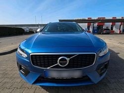 Blau Gebraucht 2017 Volvo V90 Kombi | 27.999 € (Teuer)