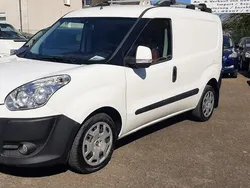 Weiß Gebraucht 2014 Fiat Doblò Van / Kleinbus | 6.500 € (Etwas zu teuer)