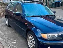 Blau Gebraucht 2004 BMW 316 Kombi | 1.600 €