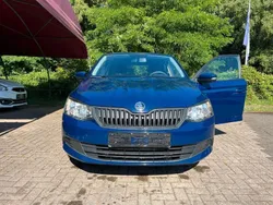 Blau Gebraucht 2018 Skoda Fabia Active Limousine | 7.499 € (Guter Preis)