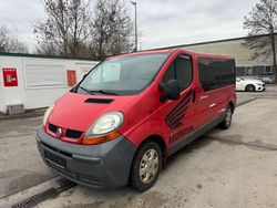 Rot Gebraucht 2003 Renault Trafic Van / Kleinbus | 2.999 €