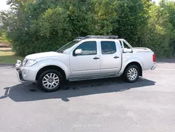 Silber Gebraucht 2013 Nissan Navara Abholung | 16.000 € (Teuer)