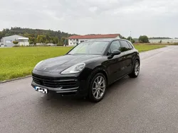 Schwarz Gebraucht 2019 Porsche Cayenne SUV | 57.800 € (Etwas zu teuer)