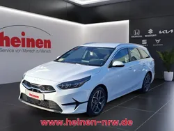 Weiß Gebraucht 2024 Kia Ceed Sportswagon Spirit Kombi | 24.909 € (Superpreis)