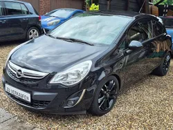 Schwarz Gebraucht 2011 Opel Corsa Limousine | 2.390 € (Guter Preis)