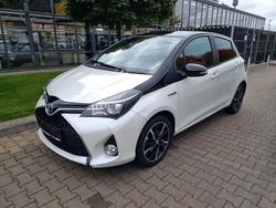 Weiß Gebraucht 2016 Toyota Yaris Hybrid Style Kleinwagen | 13.500 € (Guter Preis)