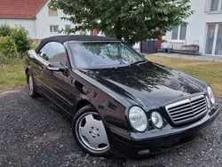 Schwarz Gebraucht 2000 Mercedes CLK320 Avantgarde Cabrio | 3.800 €