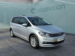 Silber Gebraucht 2022 VW Touran Van / Kleinbus | 32.649 € (Fairer Preis)
