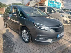 Grau Gebraucht 2017 Opel Zafira Business Van / Kleinbus | 11.800 € (Guter Preis)