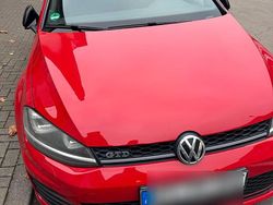 Rot Gebraucht 2013 VW Golf GTD Limousine | 10.500 €
