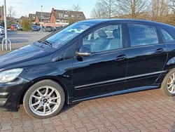 Schwarz Gebraucht 2009 Mercedes B200 Van / Kleinbus | 2.899 € (Teuer)