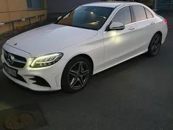 Weiß Gebraucht 2019 Mercedes C180 AMG Limousine | 24.000 € (Fairer Preis)