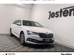Weiß Gebraucht 2024 Skoda Superb Style Kombi | 29.990 € (Superpreis)