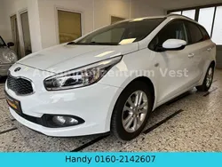 Weiß Gebraucht 2013 Kia Ceed Sportswagon Kombi | 7.380 € (Guter Preis)