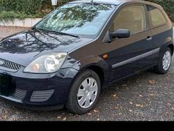 Schwarz Gebraucht 2006 Ford Fiesta Kleinwagen | 2.450 €