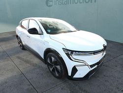 Weiß Gebraucht 2022 Renault Megane E-Tech Equilibre | 26.088 € (Fairer Preis)