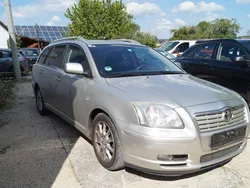Silber Gebraucht 2003 Toyota Avensis Kombi | 3.690 € (Fairer Preis)