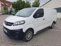 Weiß Gebraucht 2021 Opel Vivaro Van | 13.900 € (Guter Preis)