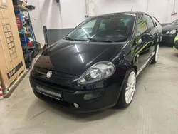 Schwarz Gebraucht 2011 Fiat Punto Evo Racing Kleinwagen | 5.800 € (Etwas zu teuer)