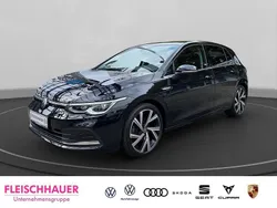 Schwarz Gebraucht 2022 VW Golf VIII Style Limousine | 26.470 € (Fairer Preis)