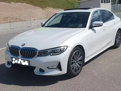 Weiß Gebraucht 2020 BMW 320 Luxury Line Limousine | 25.900 € (Fairer Preis)