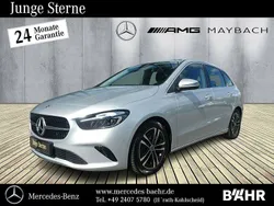 Iridiumsilber Gebraucht 2023 Mercedes B200 Progressive Van / Kleinbus | 30.850 € (Fairer Preis)