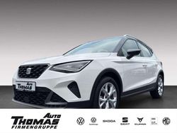 "candy" weiss Gebraucht 2023 Seat Arona FR SUV | 19.500 € (Fairer Preis)