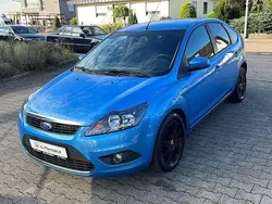Blau Gebraucht 2011 Ford Focus Limousine | 5.200 € (Fairer Preis)