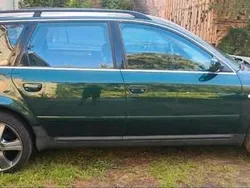 Grün Gebraucht 1999 Audi A6 Kombi | 1.999 €