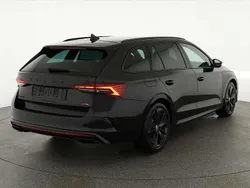 Black magic perleffekt Gebraucht 2025 Skoda Octavia RS Kombi | 39.045 € (Guter Preis)