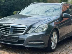 Grau Gebraucht 2010 Mercedes E350 Kombi | 10.900 € (Guter Preis)