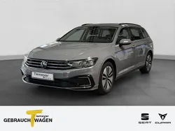 Grau Gebraucht 2022 VW Passat GTE Kombi | 22.980 € (Guter Preis)