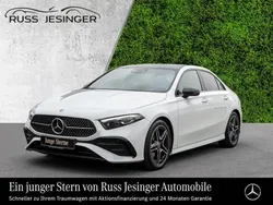 Weiß Gebraucht 2023 Mercedes A220 AMG line Limousine | 36.980 € (Fairer Preis)