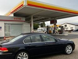 Blau Gebraucht 2006 BMW 745 Limousine | 9.100 €