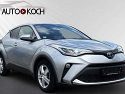 Shimmeringsilber metallic Gebraucht 2023 Toyota C-HR Team SUV | 25.190 € (Superpreis)