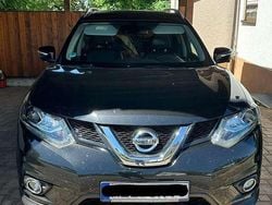 Schwarz Gebraucht 2016 Nissan X-Trail Tekna SUV | 12.900 € (Fairer Preis)