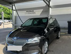 Schwarz Gebraucht 2019 Skoda Fabia Ambition Kleinwagen | 10.490 € (Guter Preis)