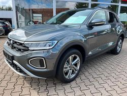 Grau Neu 2025 VW T-Roc Life SUV | 31.990 € (Guter Preis)