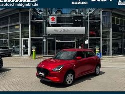 Rot Neu 2025 Suzuki Swift Club Limousine | 17.990 €