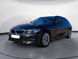 Schwarz Gebraucht 2020 BMW 320 Advantage Kombi | 29.990 € (Etwas zu teuer)