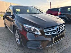 Braun Gebraucht 2017 Mercedes GLA200 AMG line SUV | 17.999 € (Fairer Preis)