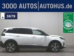 Weiss Gebraucht 2023 Peugeot 5008 Allure Van / Kleinbus | 19.780 € (Guter Preis)